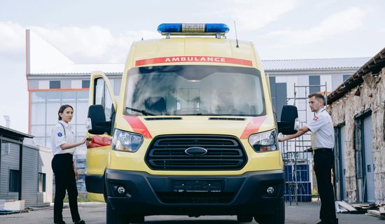 宁安救护车转运患者400公里如何收费
